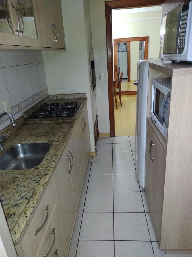 Apartamento Ensolarado No Centro De Gramado Apartman Kültér fotó